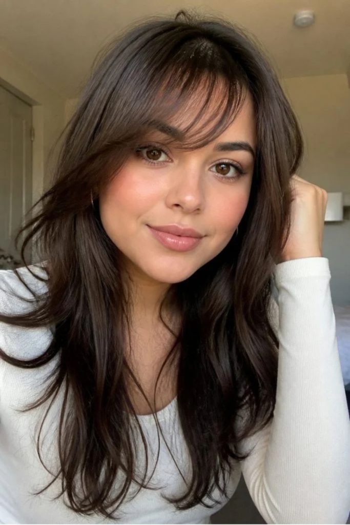 Hairstyles With Bangs for Heart-Shaped Faces